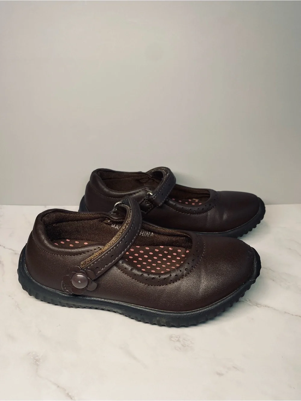 Girls Dark Brown Mary Jane School Shoes With Floral Accent Size 10